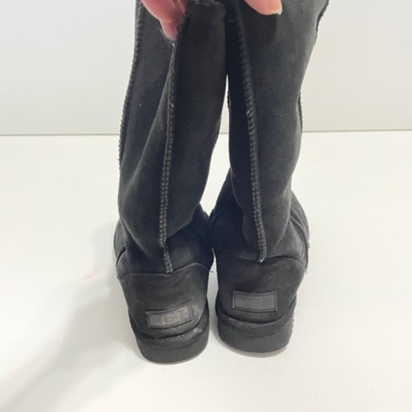 Classic Tall Black UGGS Boots Size 7 - Picture 4 of 10
